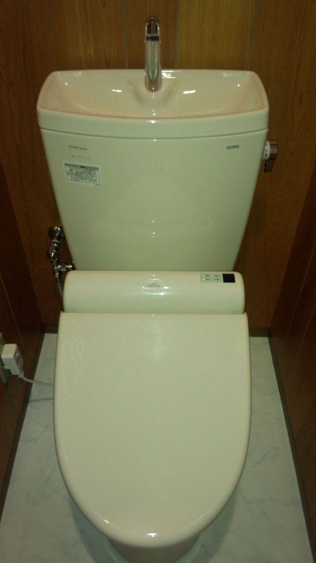 トイレ交換・CFクッションフロアー（床）張替え工事